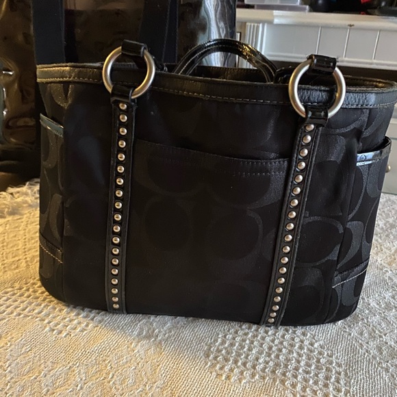 Authentic Coach - Picture 5 of 6